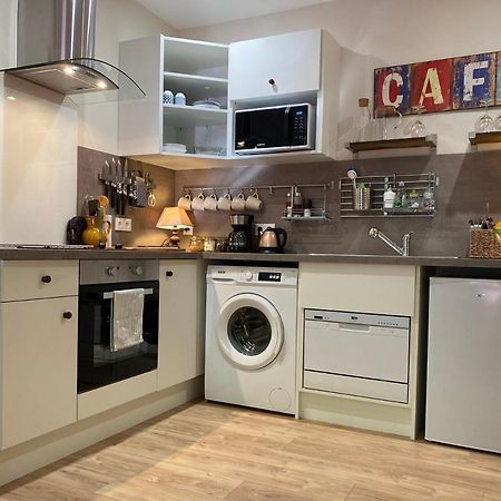 Fantastic Ground Floor Apartment Opposite Thermes Bagneres-de-Luchon Bagian luar foto